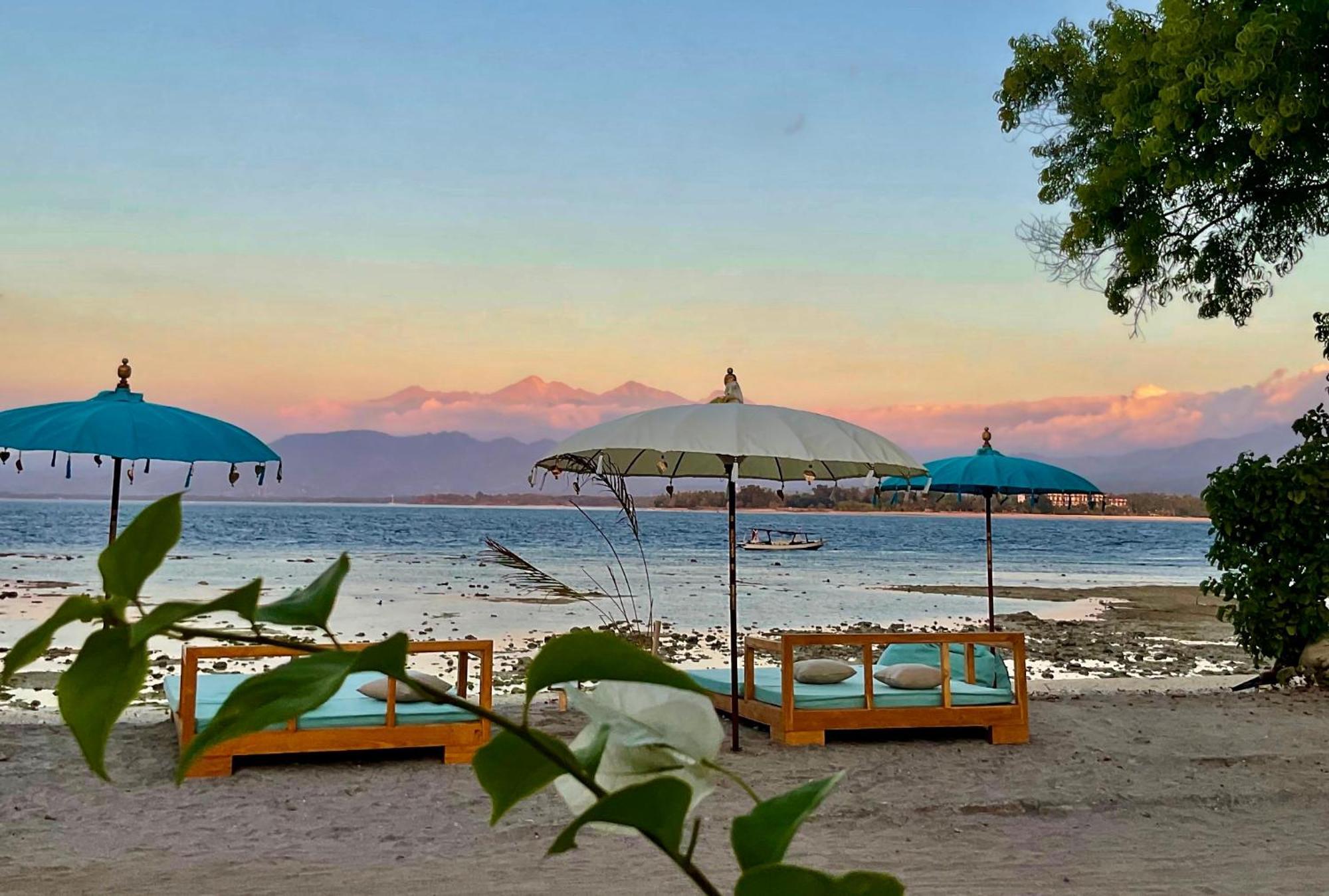 Mandala Beach Healing Rooms Gili Air Exterior photo