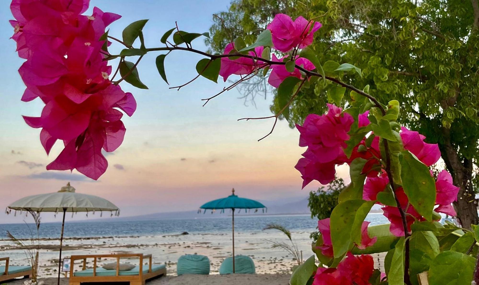 Mandala Beach Healing Rooms Gili Air Exterior photo