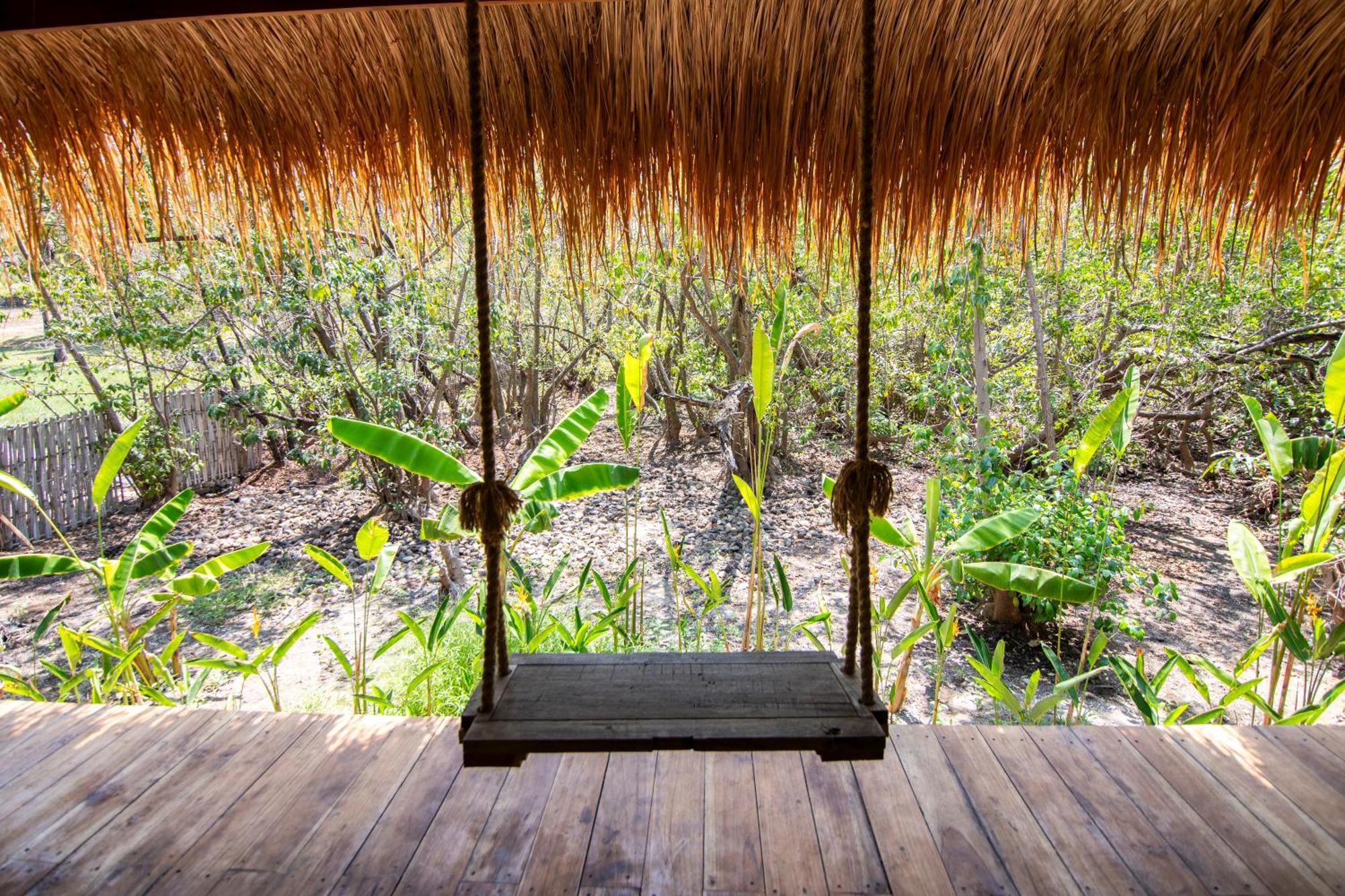 Mandala Beach Healing Rooms Gili Air Exterior photo
