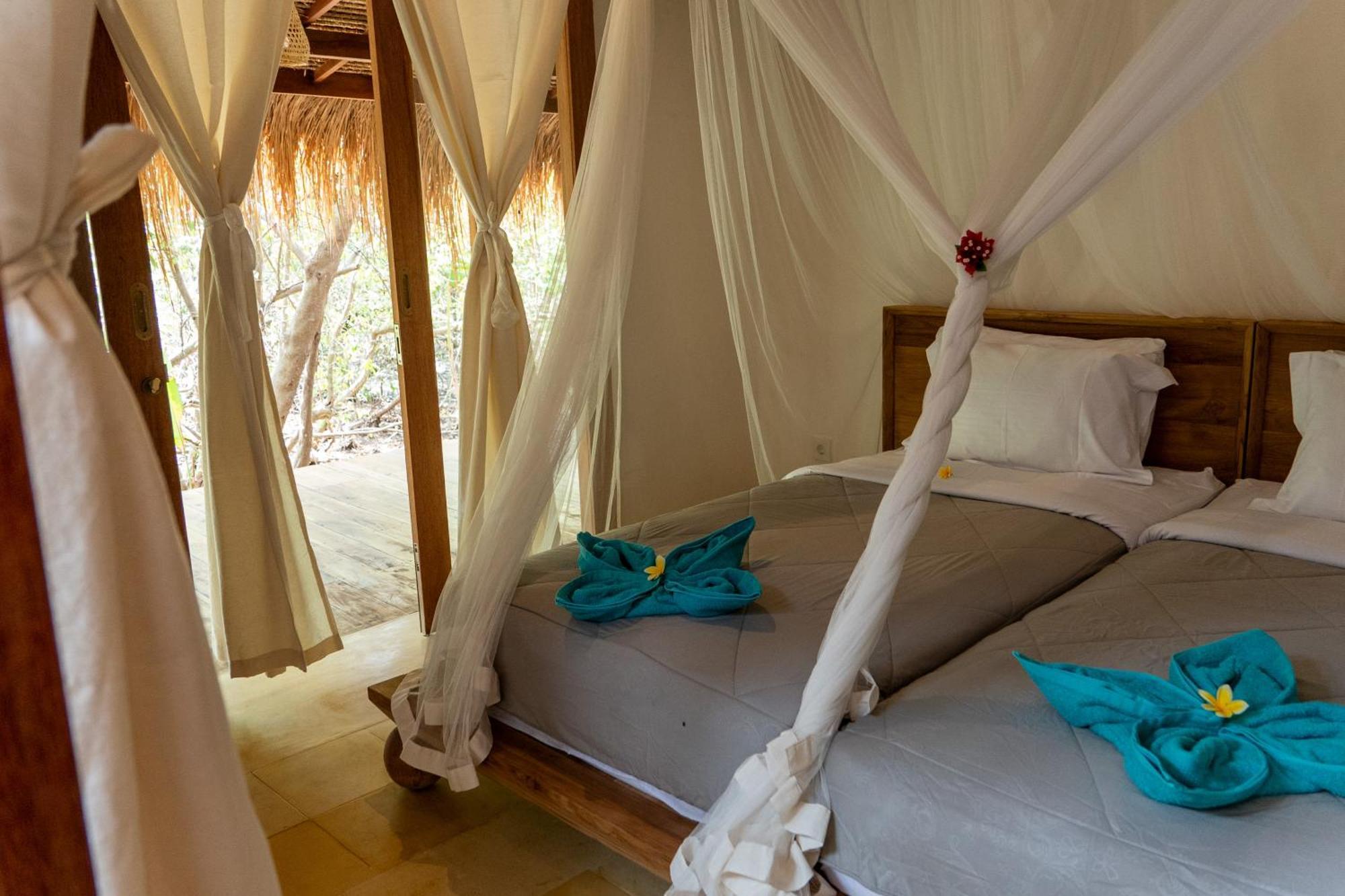 Mandala Beach Healing Rooms Gili Air Exterior photo