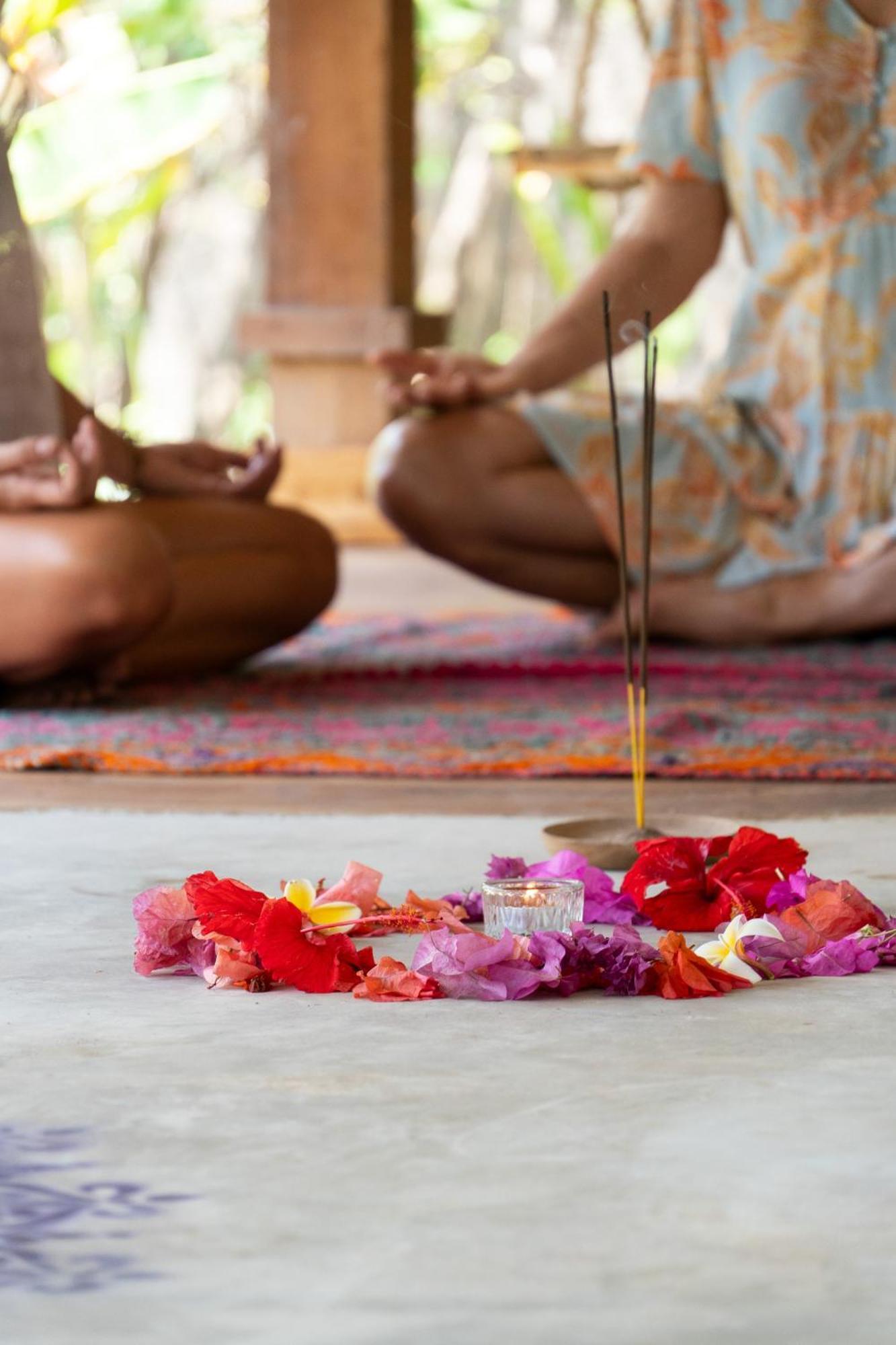 Mandala Beach Healing Rooms Gili Air Exterior photo