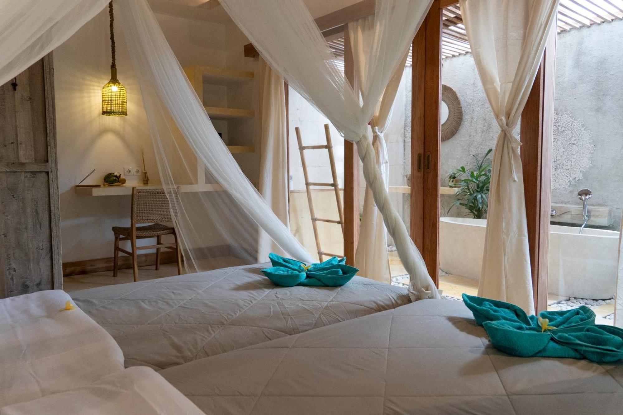 Mandala Beach Healing Rooms Gili Air Exterior photo
