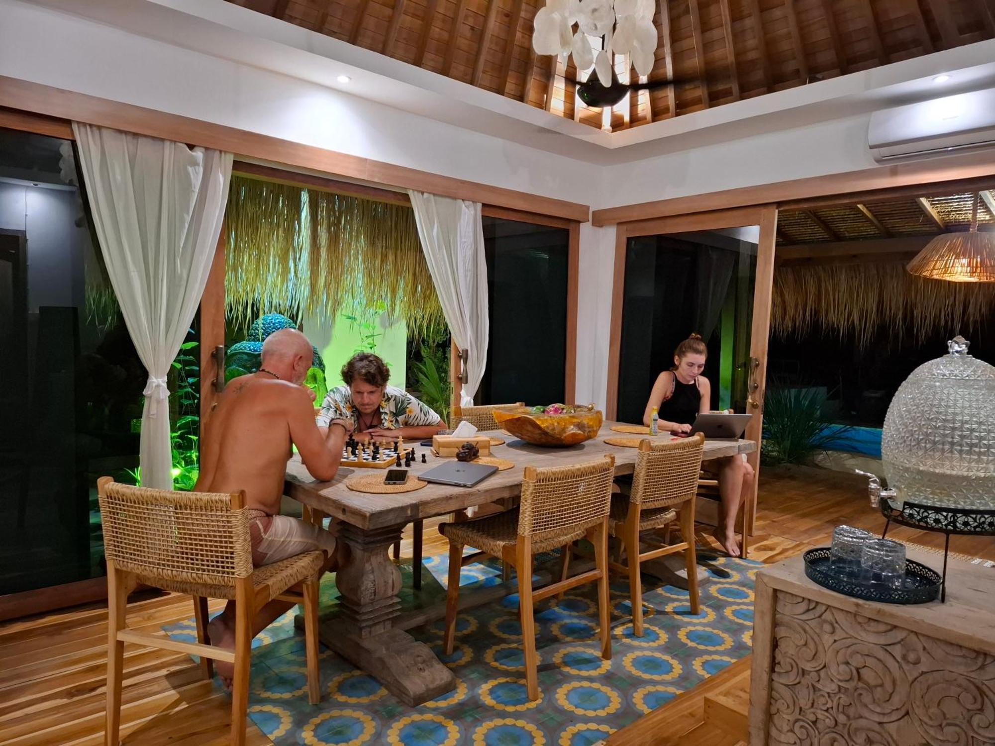 Mandala Beach Healing Rooms Gili Air Exterior photo